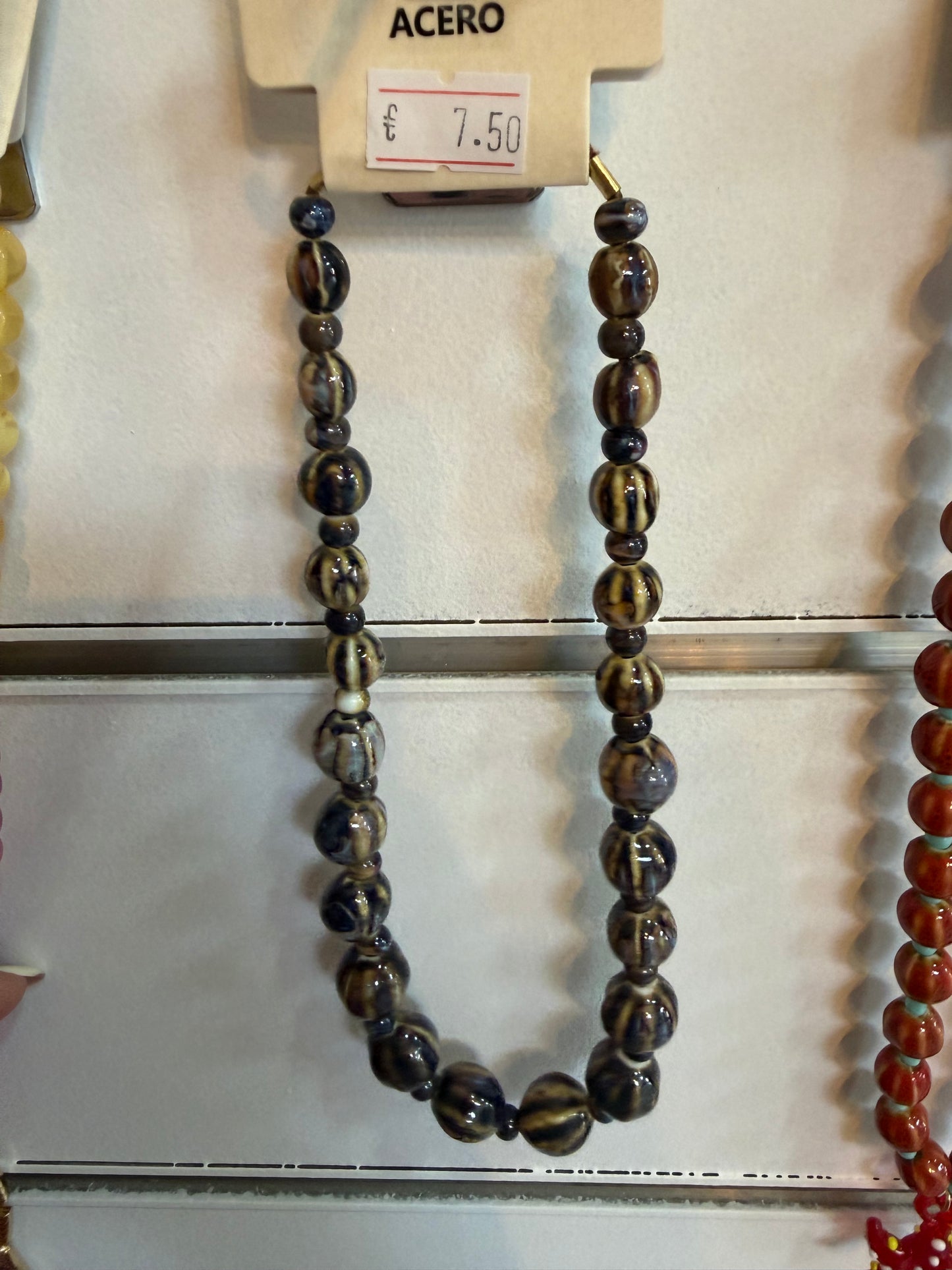 COLLAR BOLITAS