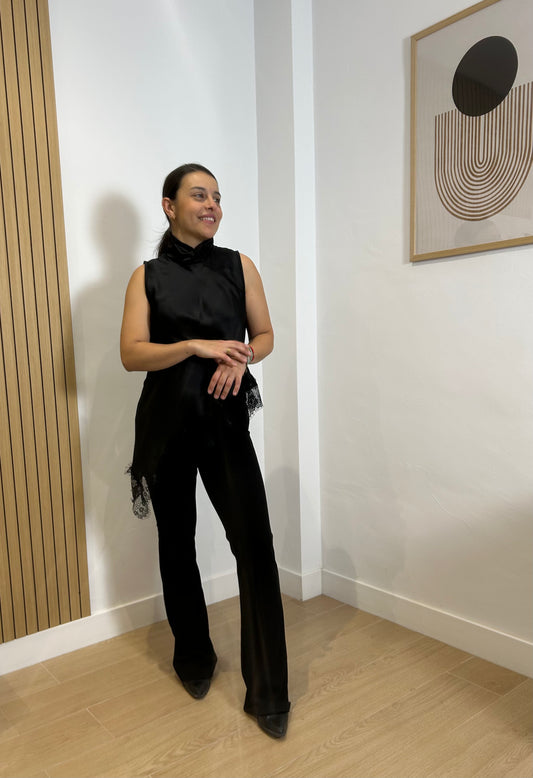 TOP ASIMÉTRICO ENCAJE