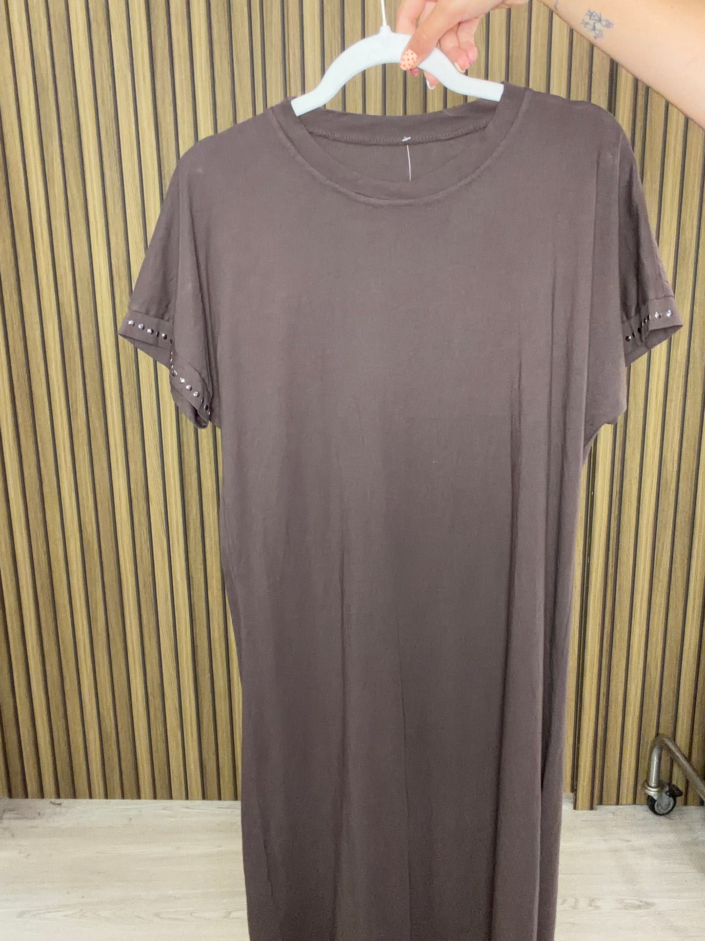 VESTIDO TACHUELAS