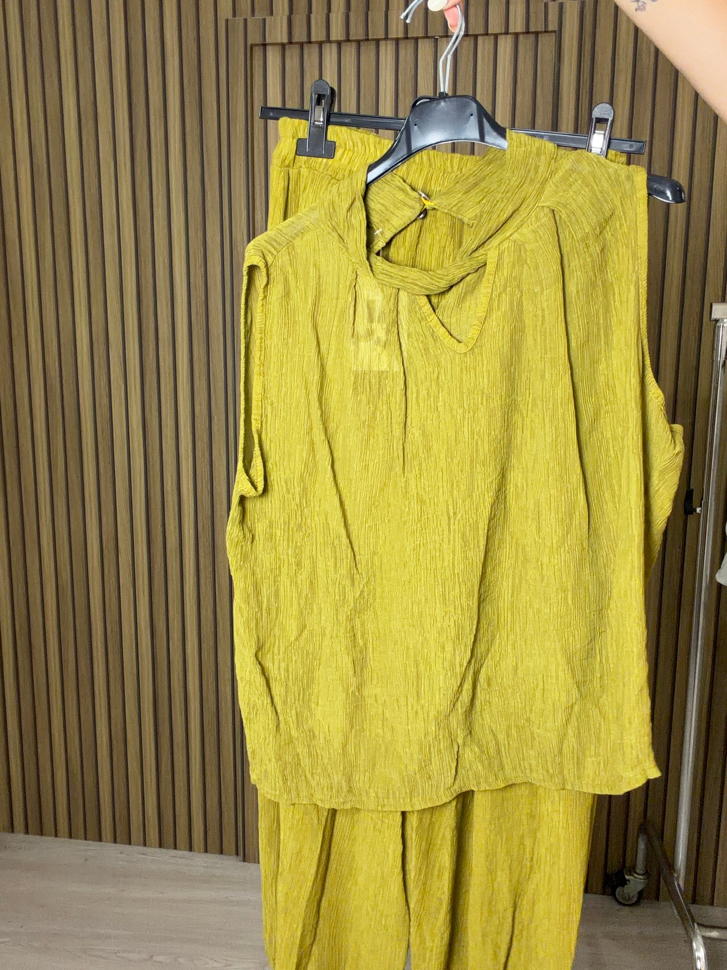 CONJUNTO MONTSE
