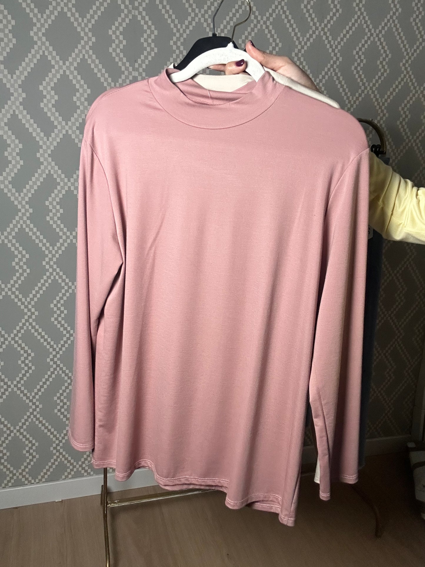 CAMISETA CUELLO PERKINS