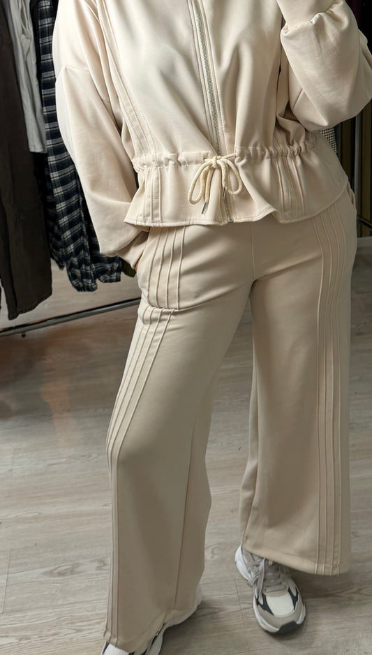 CONJUNTO LEILA