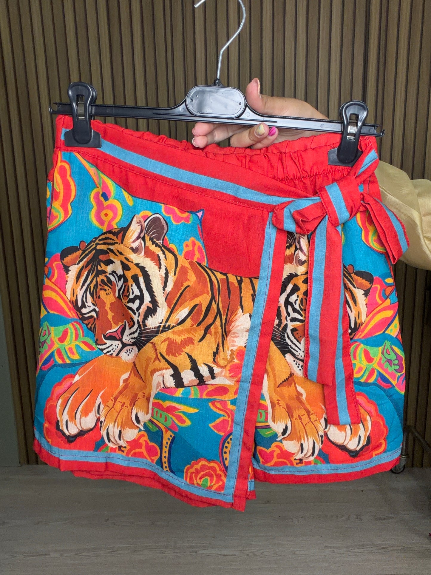 FALDA/PANTALON ESTAMPADO