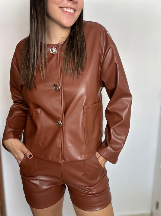 CONJUNTO CUERO