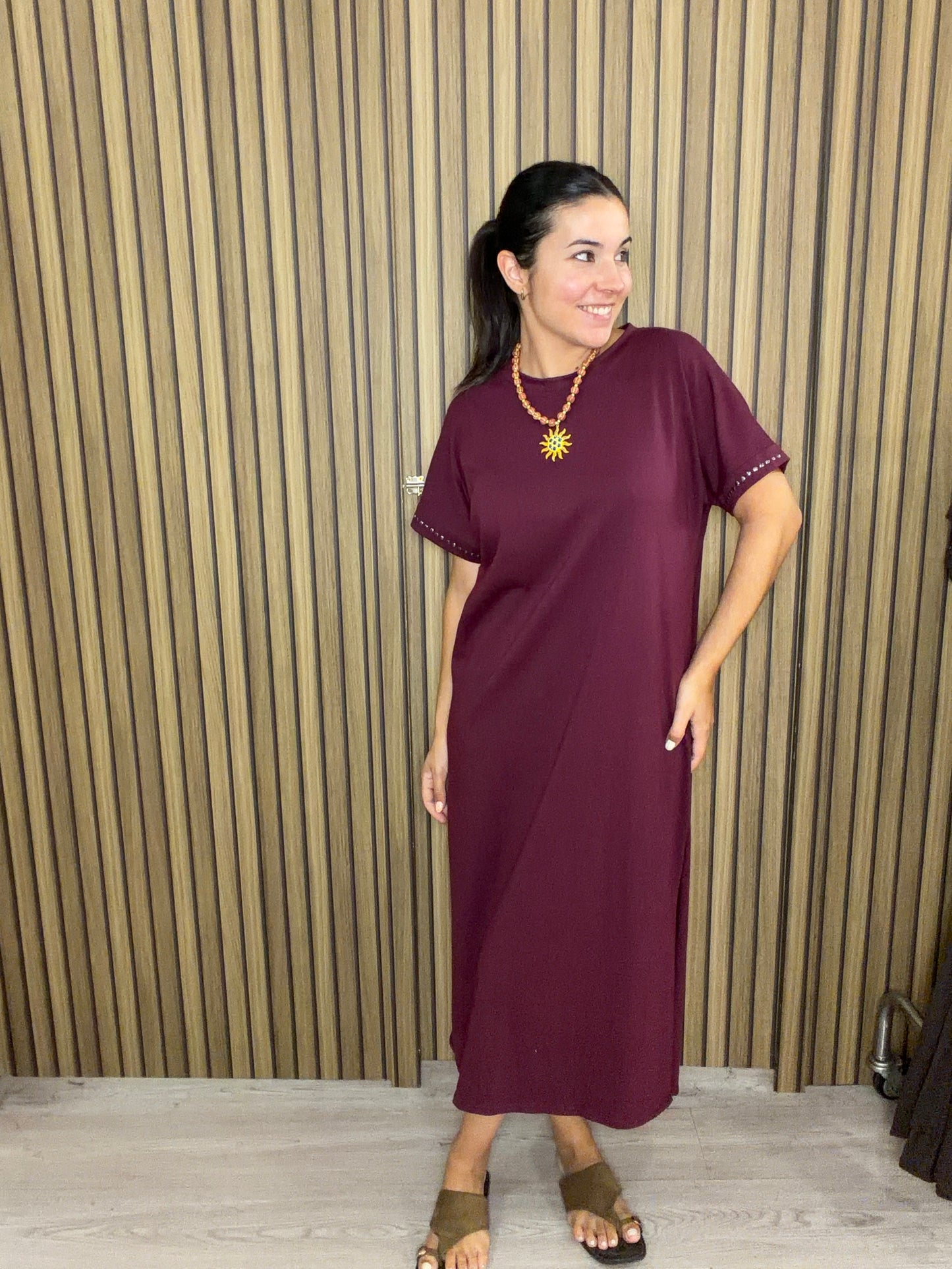 VESTIDO TACHUELAS